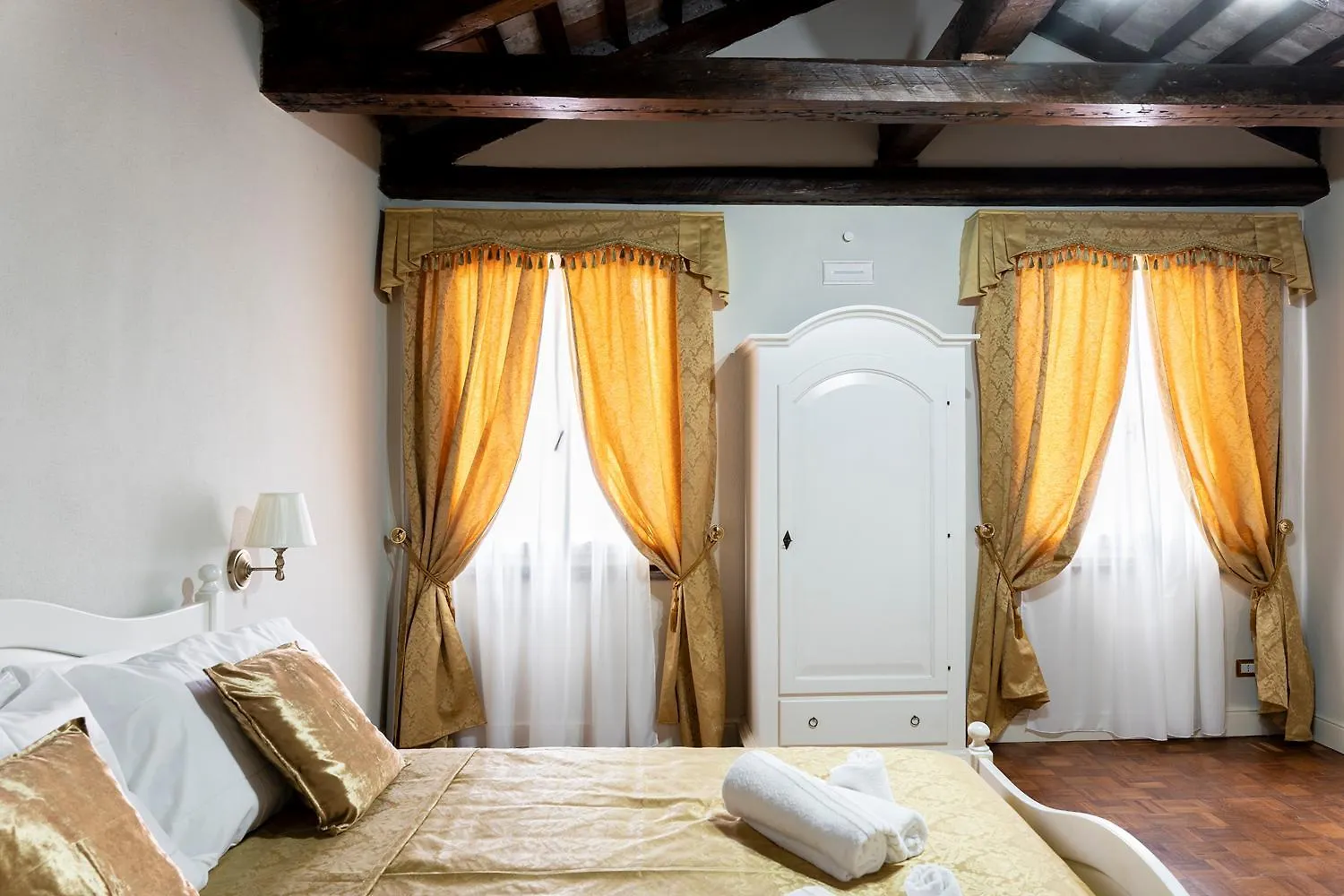 Palazzo Titti Rialto Suites Venecia Italia