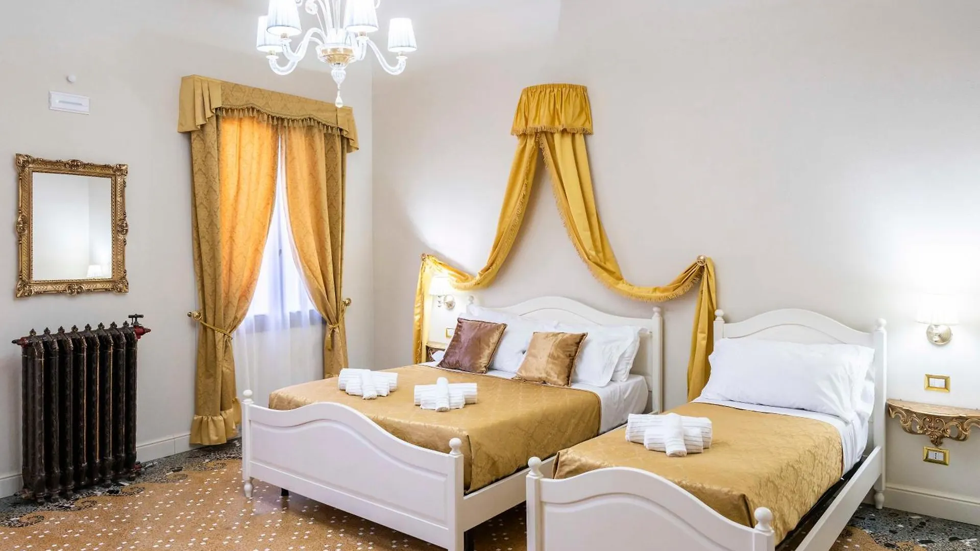 Palazzo Titti Rialto Suites Venecia Pensión