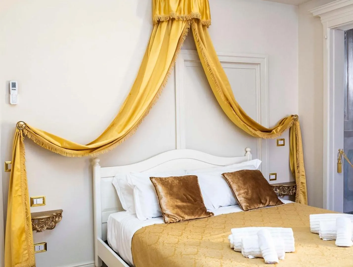 Palazzo Titti Rialto Suites Venecia 0*,  Italia